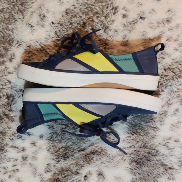 Sperry Crest Vibe Bionic Sneakers - Picture 4 of 8